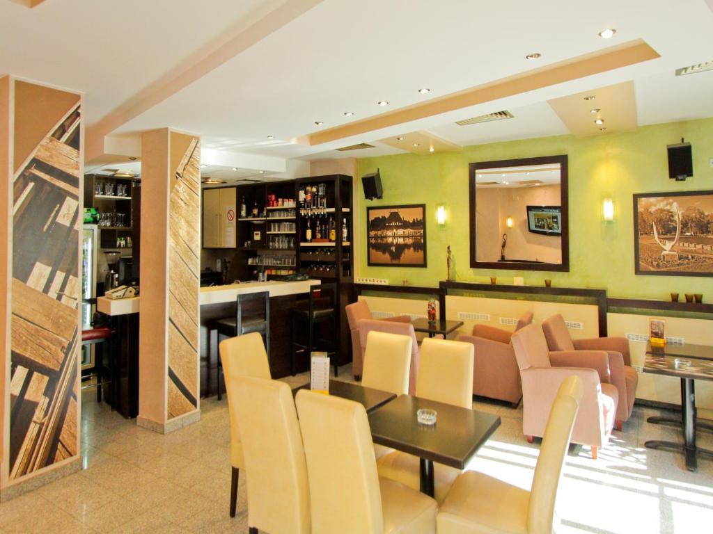 Villa Modena ซูโบติกา ภายนอก รูปภาพ